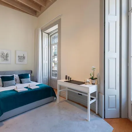 Lovelystay