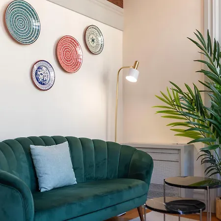 Lovelystay Apartment
