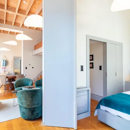 Lovelystay Apartment *