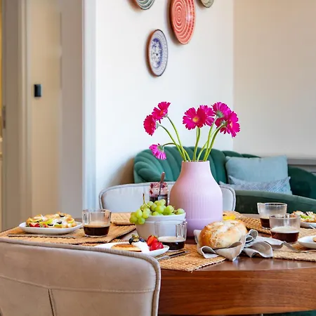 Lovelystay Apartment